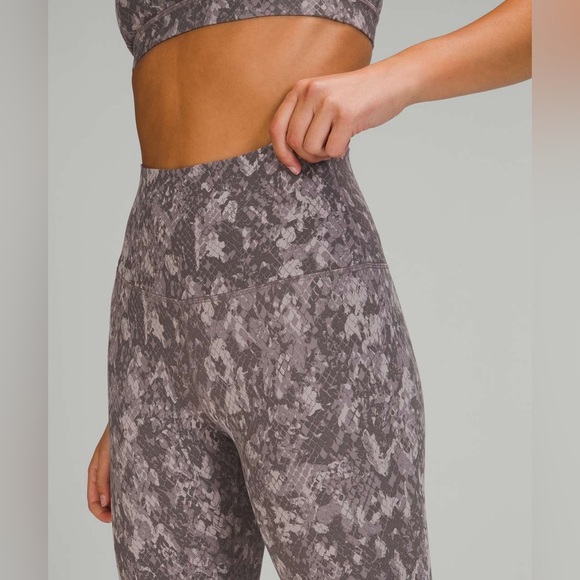 Lululemon Align High-Rise Pant 25" Hideaway Camo Lunar Rock Multi size 8 - Picture 3 of 9